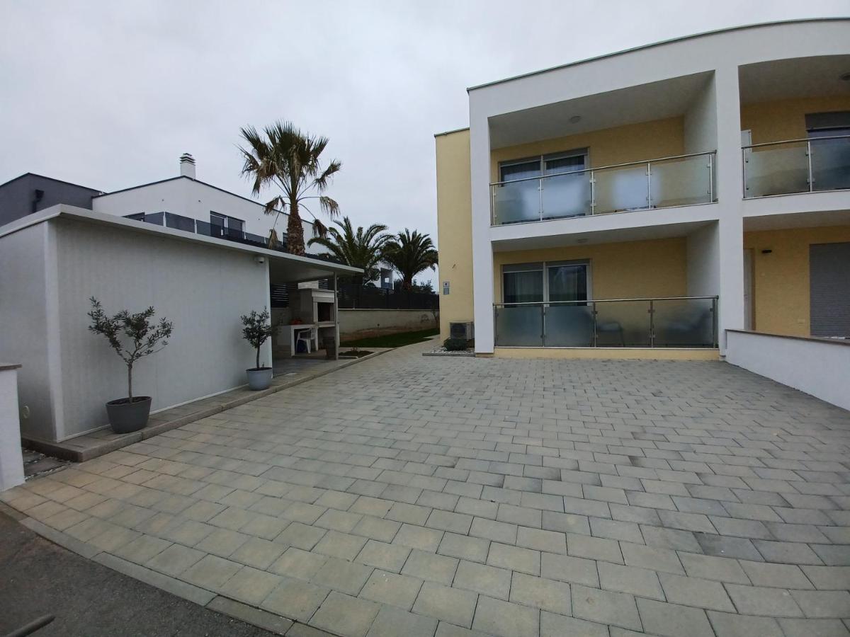 Apartments Leon 1 Novigrad  Exterior photo