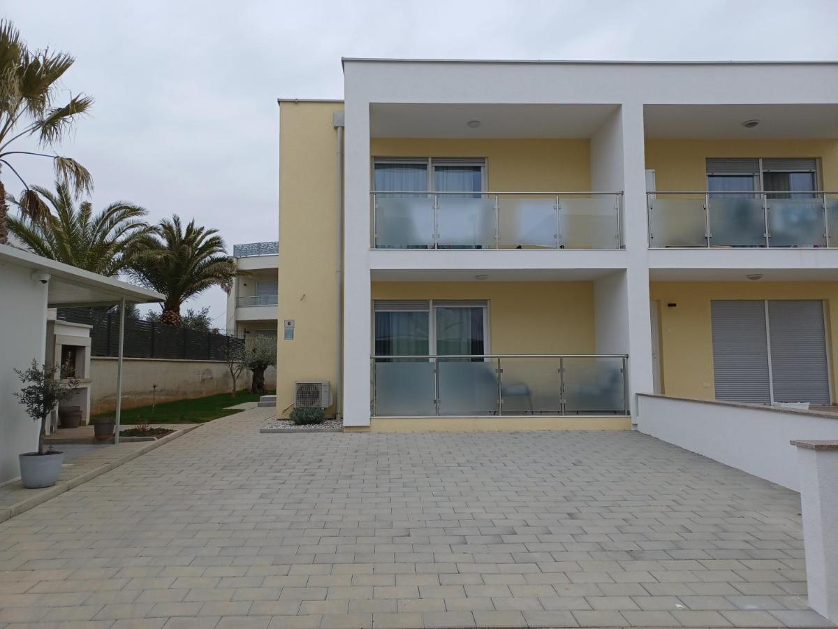 Apartments Leon 1 Novigrad  Exterior photo